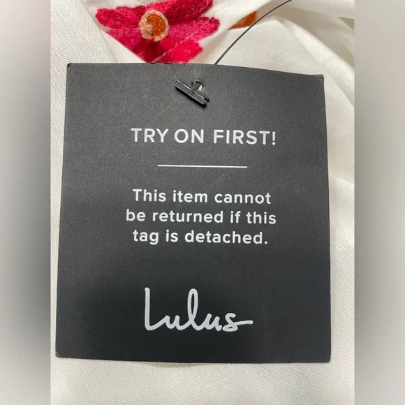 Lulus  White Embroidered Flutter Sleeve Mini Dress NWT Size M Medium - Picture 6 of 8